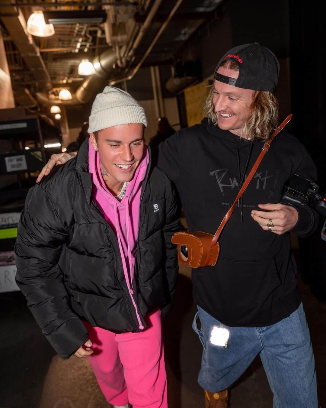 ジャスティン・ビーバーのインスタグラム：「MISSED MY BROTHER @rorykramer 🥹 📷: @evanpaterakis」