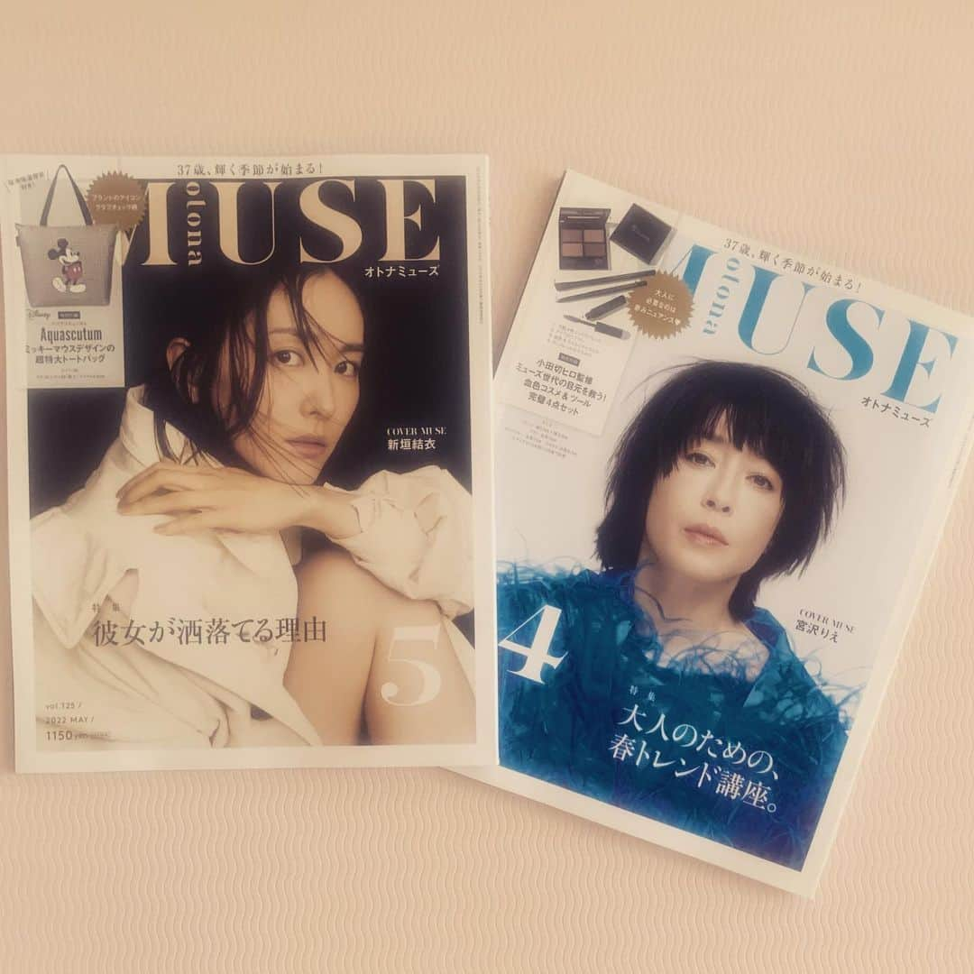 LiLyさんのインスタグラム写真 - (LiLyInstagram)「大好きなファッション誌に 連載できる幸せ... もうすぐ、100話目、達成✨  #ライフワーク #エッセイ @otonamuse 🌹 #今を書く　 #ここからはオトナのはなし #連載」4月1日 14時35分 - lilylilylilycom