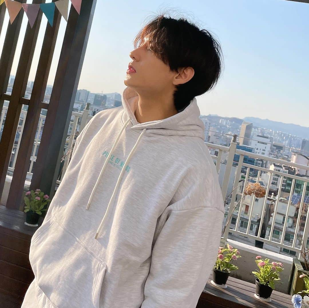 ト・ジハンさんのインスタグラム写真 - (ト・ジハンInstagram)「봄☀️」4月1日 18時30分 - dojihan