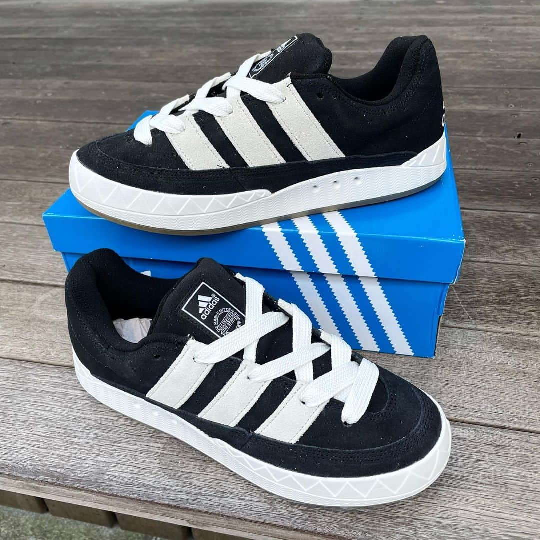 fools_judge_streetのインスタグラム：「adidas   ADIMATIC Core Black GY5274  商品をタップすると、 オンラインストア商品ページにアクセスできます。 ※その他ご不明点は店頭または、 DMまでお問い合わせください。  如有任何疑问，请在instagram上留言。 欢迎浏览我们的网上商店以及光临我们在原宿的实体店。  For inquiries, please message us on instagram. Please confirm our online store. Thank you.  #adidas  #adimatic」