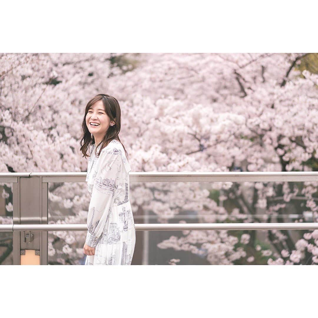 林美桜さんのインスタグラム写真 - (林美桜Instagram)「桜🌸 📷@kaku_photo  桜が一気に散り始めてちょっと寂しい気持ち…🥺 今年も桜にたくさん癒されました🧚‍♀️  #桜#sakura#満開#cherryblossom #벗꽃 #アナウンサー#아나운서#東京#六本木#tokyo#japan #東京カメラ部#カメラ#tokyocameraclub#春コーデ#ootd#fashion」4月1日 21時06分 - miou0hayashi