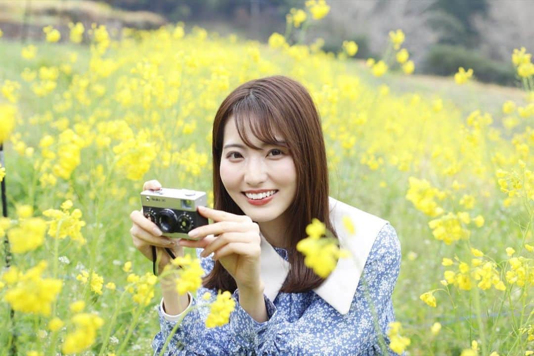 山下七子さんのインスタグラム写真 - (山下七子Instagram)「この前とある撮影で念願の菜の花畑に行って写真を撮る事が出来ました〜🌼🌼🌼 嬉しすぎる、、！！！！✨  またお知らせさせて下さい✨☺️  #菜の花#菜の花畑 #写真#福岡県#春#春メイク#春コーデ」4月1日 21時36分 - yamashita_nanako