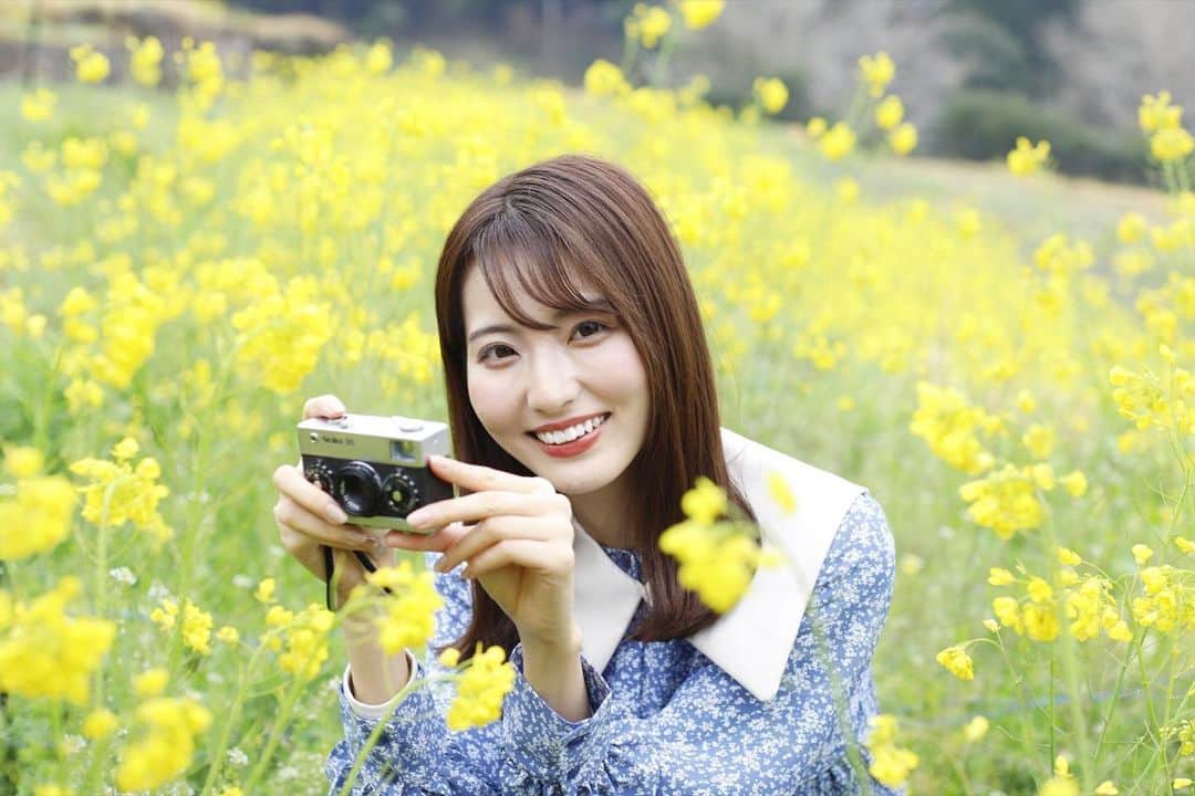 山下七子さんのインスタグラム写真 - (山下七子Instagram)「この前とある撮影で念願の菜の花畑に行って写真を撮る事が出来ました〜🌼🌼🌼 嬉しすぎる、、！！！！✨  またお知らせさせて下さい✨☺️  #菜の花#菜の花畑 #写真#福岡県#春#春メイク#春コーデ」4月1日 21時36分 - yamashita_nanako