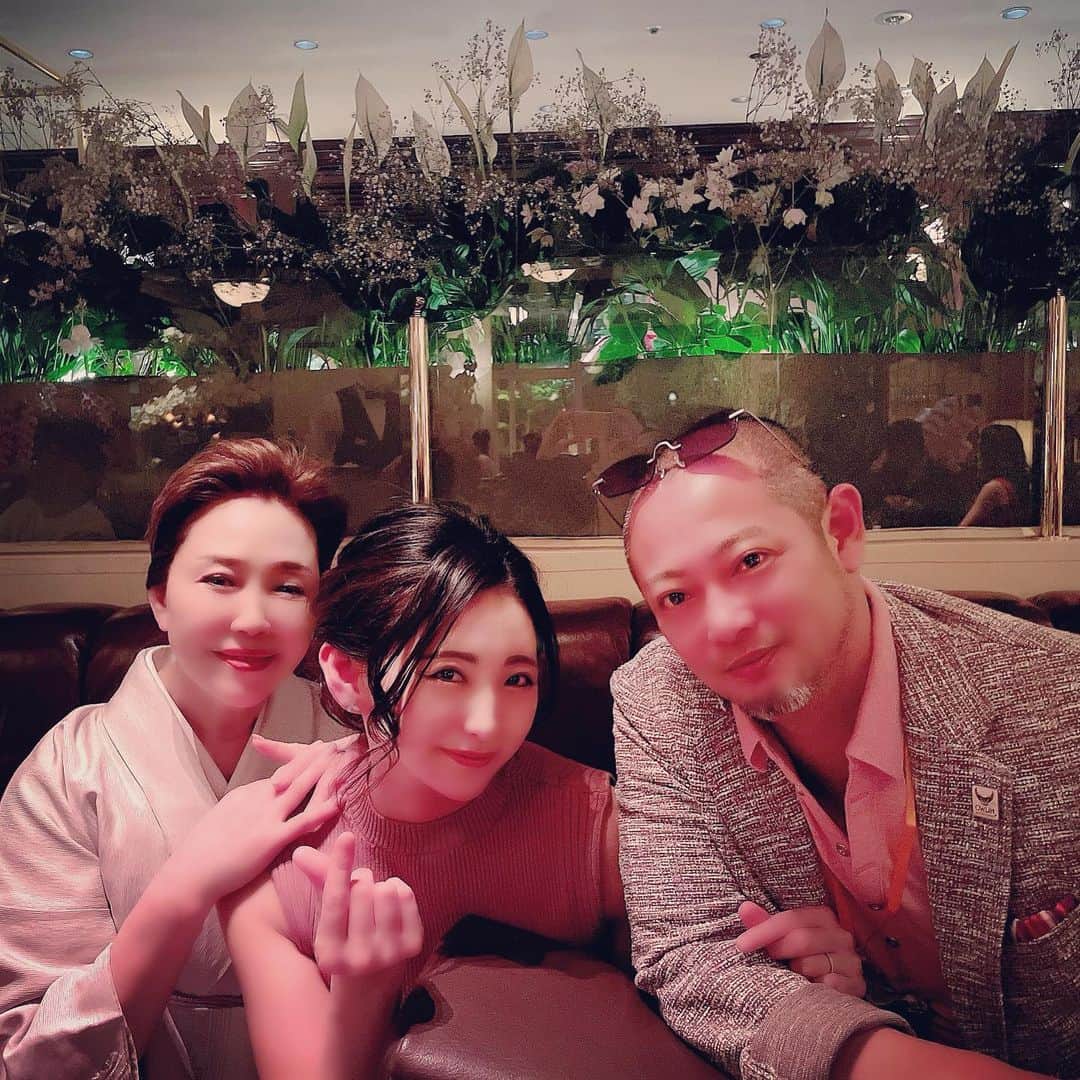 一条みすずさんのインスタグラム写真 - (一条みすずInstagram)「いつもありがとうございます🙇‍♀️ @ao.tokyo.gdn  @todokazuko」5月1日 1時30分 - misuzu.ichijo