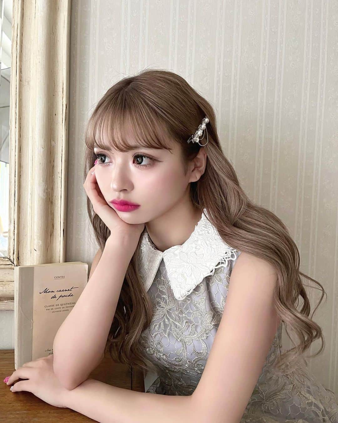 のインスタグラム：「. deaのお気に入りドレス👗💕 GW大好きなみんなに会えて本当に幸せな気持ち、、、」