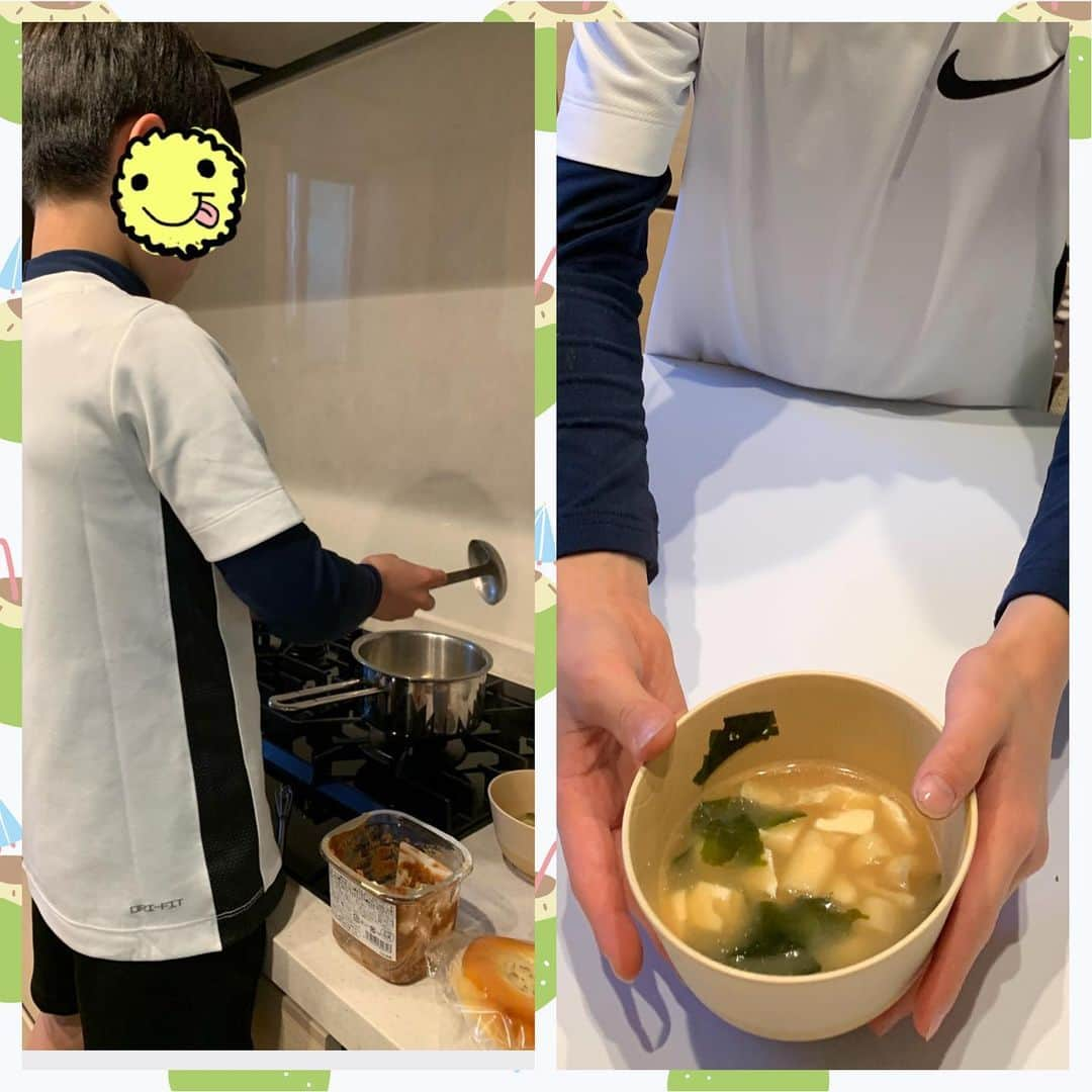 小倉優子さんのインスタグラム写真 - (小倉優子Instagram)「今日のお夕飯は、 長男がお味噌汁を作る！ とお味噌汁に初挑戦しました🥹✨  子供用のレシピを見ながら、 お豆腐、ワカメ、油揚げのお味噌汁を作ってくれました✨✨  今まで食べたお味噌汁で、一番美味しかったです💕  お味噌汁を作ってくれる長男の背中を見ながら  私は、あとどれだけ長男のために何かしてあげられるんだろうと思いました。  まだまだ可愛い小学四年生ですが、 自分でやれることが増えて、 家族のためにお料理までしてくれています❗️❗️  子離れができるように 後悔しないように　 嫌がられるまでは沢山スキンシップをして 一緒にいられる時間を大切に過ごそう  そんな風に思いました✨✨  子供の成長は嬉しいのですが、 寂しさもあるのが不思議です😅✨  My precious sons. I want to cherish the time I spend with them.」4月30日 21時45分 - ogura_yuko_0826