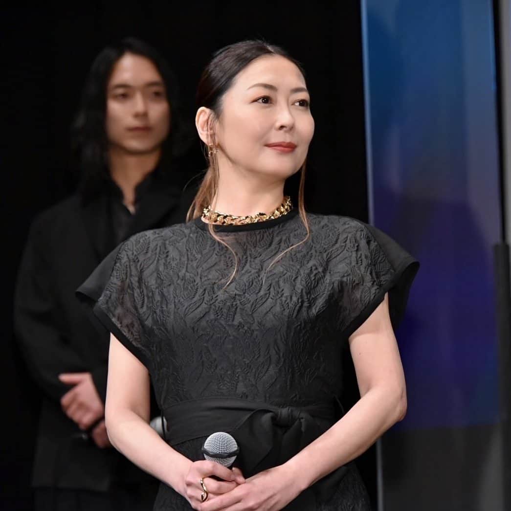 のインスタグラム：「5月6日『死刑にいたる病』が公開になります。 完成披露試写会での1枚。」