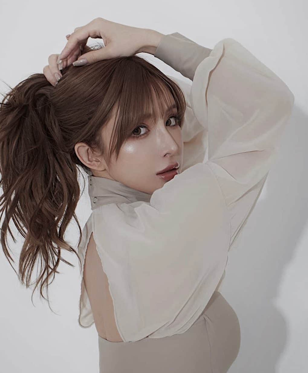 小原優花のインスタグラム：「明日11:45〜14:45に放送のフジテレビ『ポップUP』さんに出演いたします🙇‍♀️❣️  番組内のあるコーナーに出させて頂きますので、ぜひご覧いただけましたら幸いです🙏🏻🥰  私生活も全然キラキラしてなくて恐縮ですが、楽しい収録に参加させて頂き本当にありがとうございます！☺️✨ 放送ドキドキ🫣💭」
