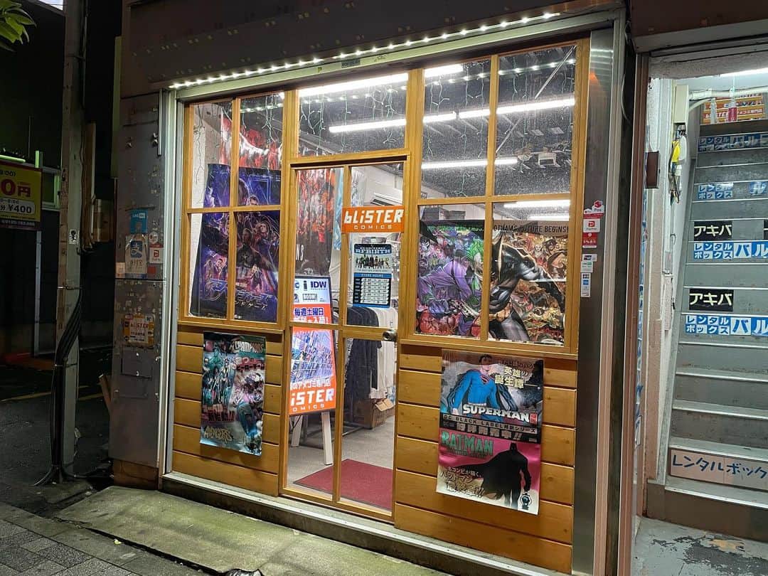 ジューン・ラブジョイさんのインスタグラム写真 - (ジューン・ラブジョイInstagram)「Went to a comic book store in Akihabara recently called Blister🧡Picked up Batman Ego and War of Jokes and Riddles! 今日ずっと行きたかったアキバにあるアメコミのお店で買い物しました✨最近バットマンハマりすぎて楽しい😭💕@blister_comics #アメコミ #アメコミ好きな人と繋がりたい #batman #comicbooks」4月26日 23時09分 - junelovejoyy
