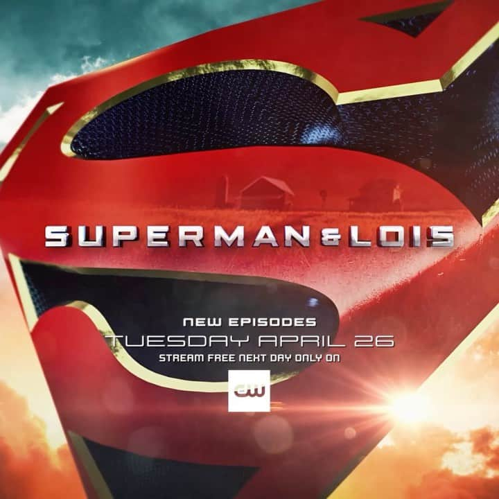 イアン・ボーエンのインスタグラム：「***TONIGHT*** * @cwsupermanandlois is back in the bizarre.  * @thecw @bitsietulloch  @tylerhoechlin  @echriqui  @sofiahasmik  @jordanelsass  @alexgarfin  @chipeyt  @adamraynerofficial  @ryakihlstedt @kriskorzec  @louism44 - Director」