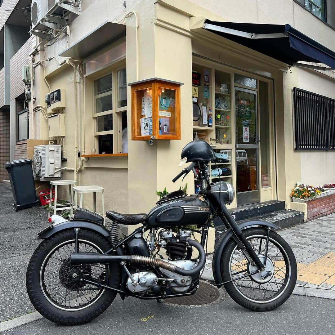 滝沢伸介さんのインスタグラム写真 - (滝沢伸介Instagram)「☕️☕️☕️ @hoteldrugs」4月27日 11時00分 - sin_takizawa