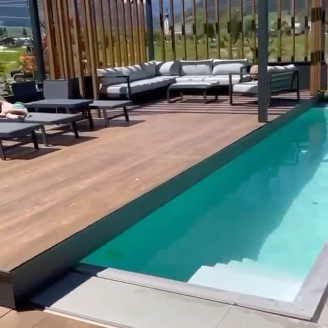 Architecture - Housesのインスタグラム：「Love this amazing idea😍 What do you think ?👇  🎥 @luiseperwein   _____ #homeliving #designed #landscapearchitecture #houseinterior #builder #instainterior #cozy #interiores #builders #luxurylistings #renovationproject #decoideas #homerenovation #cosyhome #diyhome #homerenovations #house #realestate #construction #homestyling #homedecorationideas #arquitectura #renovation #luxuryrealestate #luxurylifestyle」