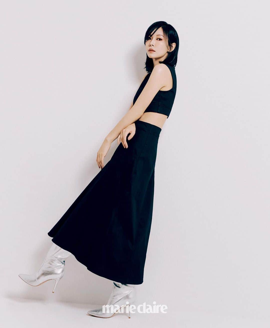 キム・ソヨンのインスタグラム：「🖤」
