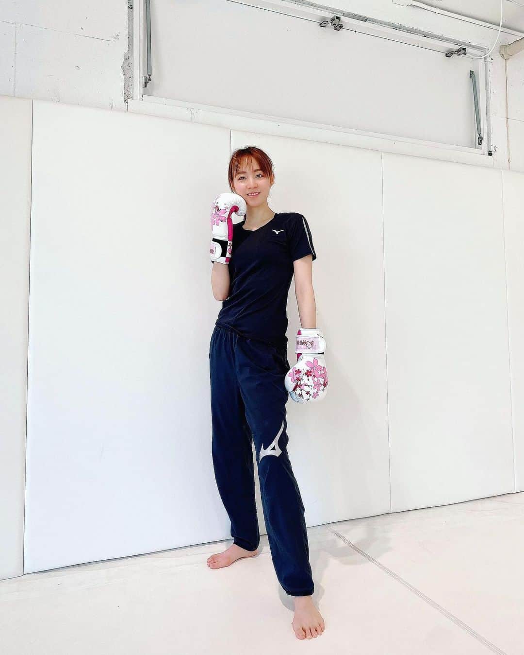 利水翔さんのインスタグラム写真 - (利水翔Instagram)「. 先日は久々にキックボクシングへ🤛✨ 楽しかった〜🥰 ⁡ ⁡ ⁡ #workout #キックボクシング #MIZUNO #ミズノ #kickboxing #トレーニング #トレーニング女子  #トレーニングウエア」4月27日 18時45分 - tsubasa.toshimizu