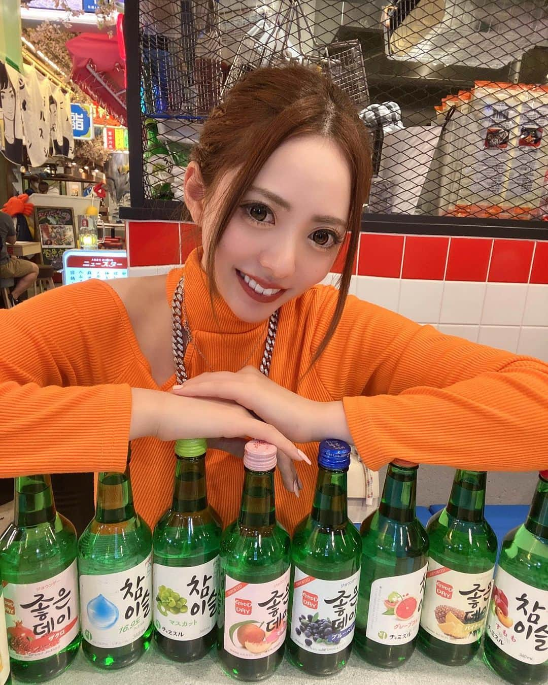 みらたむさんのインスタグラム写真 - (みらたむInstagram)「🦋🦋🦋🦋🦋🦋🦋🦋  3/23に「ほぼ新宿のれん街倉庫別館」が グランドオープンしたけん食べに行ってきたよ😍  今回は「ホンデポチャ」で韓国料理食べた🇰🇷  海老アボカドサラダ､ヤンニョムチキン､トッポギ 海老チーズフォンデュ、海老チヂミ  海老祭りやった🦐 未来海老好きやけんめっちゃ美味しかった😭💜  他にも色んなお店あるけん是非行ってみてほしい😳  #ほぼ新宿のれん街 #代々木グルメ #ホンデポチャ #韓国料理 #東京グルメ #チャミスル」4月27日 18時57分 - mirai_07xx