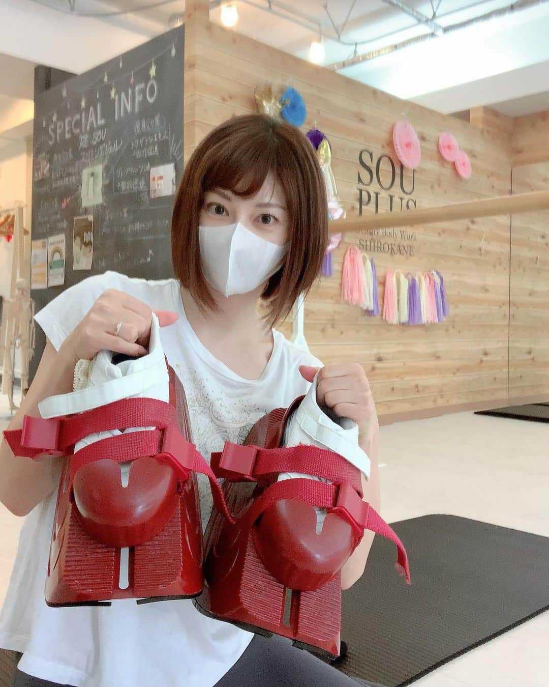のインスタグラム：「美脚美尻を目指してマスターストレッチ✨ #ピラティス #souplus白金高輪 #ソウプラス白金高輪 #港区ピラティス #白金ピラティス #高輪台ピラティス  #原史奈 #ゴルフ #ゴルフレッスン #ゴルフ女子 #ゴルフ大好き #golf #ゴルフウエア #ゴルフコーデ #ゴルフグッズ #ゴルフ動画 #ping #ピン #ping女子 #gle2 #g410 #even #archivio #アルチビオ #cuartounited #instagolf」