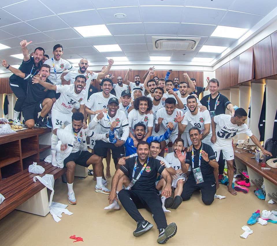 オマル・アブドゥッラフマーンさんのインスタグラム (オマル・アブドゥッラフマーンamoory10)