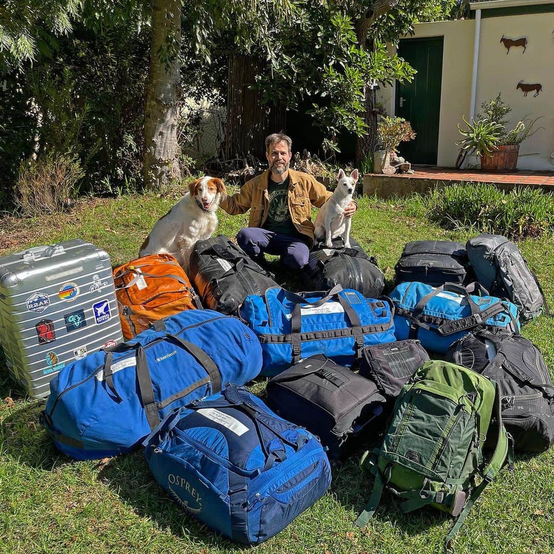 Thomas Peschakさんのインスタグラム写真 - (Thomas PeschakInstagram)「And so it begins… after many years of dreaming and planning I am about embark on the biggest and most challenging project of my professional life. 396 days in the field on assignment for @insidenatgeo and @natgeo are about to begin. Details about the story and project will follow in my next posts. Biggest downside right now is that I am really going to miss these doggies !!! Photo by @ottowhitehead  #onassignment #dogsofinstagram #perpetualplanet #rolex #nationalgeographic #nikonambassador @nikoneurope」4月28日 1時23分 - thomaspeschak