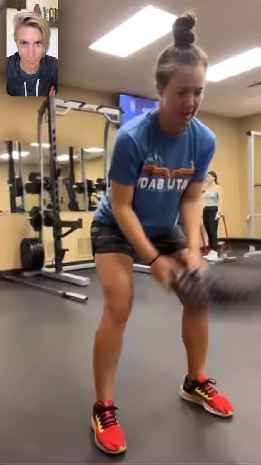 ヴィッキー・ハーストのインスタグラム：「Todays strength & conditioning session with @epsontour player @vickyhurst was 🔥  . Prioritizing your fitness routine during tournament weeks is not easy but it is extremely important as the season goes on. Vicky is not only getting stronger she is also staying injury free which is our #1 goal for her golf season.  . Which I may add is an absolute GRIND for these professional women golfers. . TRAIN SMART, EAT HEALTHY & PRIORITIZE RECOVERY 💪🏼💪🏼💪🏼 . #golffitness #golfworkout #virtualcoach #lpgatour #epsontour #yesucan #golf #golfstrength #teampec #pecgolf」