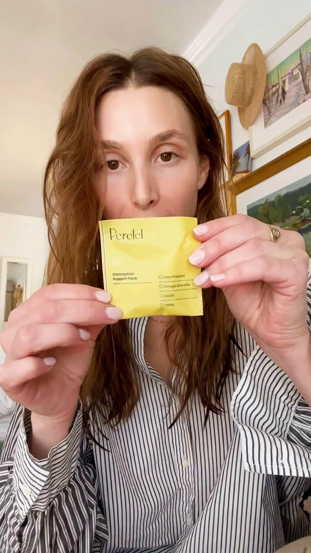 ホイットニー・ポートのインスタグラム：「I always choose each brand I work with EXTREMELY carefully. I only work with those I truly believe in and trust and that’s why I’m so excited to share that I've become a team member and investor in @PerelelHealth - a vitamin company whose formulations have come from my sweet, gentle soul of a human and fertility doc, Dr. Huang. You've most likely heard me talk about them here and on my podcast. I love this product and this team and this mission so much.  Beyond grateful to be a part of it! If you are thinking about conceiving, I highly recommend their Conception Support Pack! But if you're not trying to get pregnant, they also have vitamins for every other stage of womanhood.」