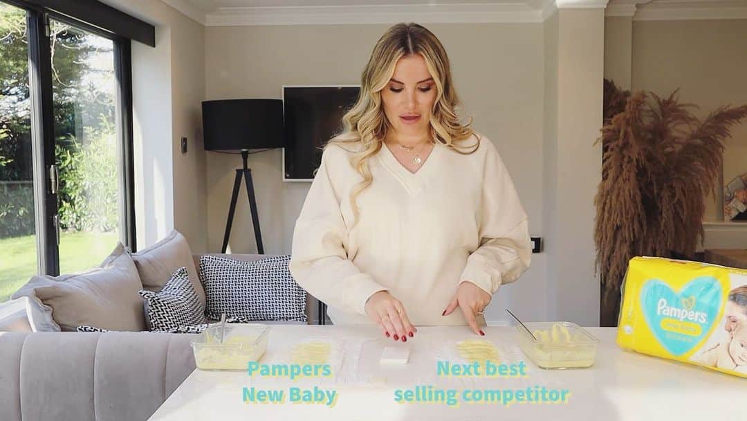 ジョージア・コウソウロウのインスタグラム：「AD Choosing the right nappy  that looks after your baby’s delicate skin is so important. @pampersuk_ire New Baby have been my go-to for Brody since birth and what I love most is that they instantly pull wetness and mess away from skin, thanks to their exclusive DermaComfort layer with absorbent pores.  So your baby’s delicate skin remains dry and protected!  Check out my comparison video with a competitor nappy to see how well Pampers New Baby’s topsheet locks mess inside the nappy, particularly with those softer poos in the early days and see for yourself why they are my absolute go to for having a happy baby! #PampersNewBaby #BritishSkinFoundation」
