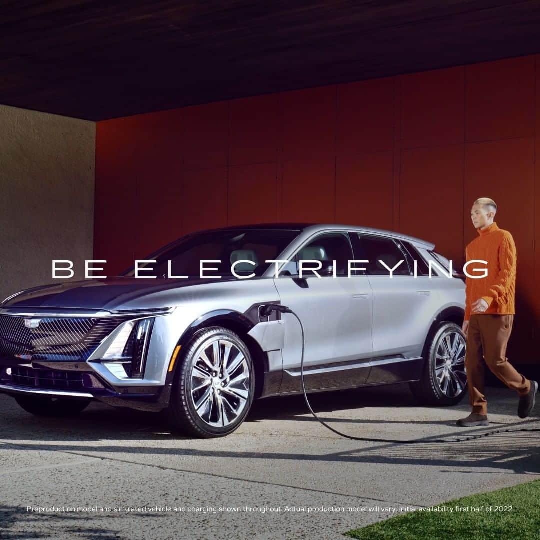 キャデラックのインスタグラム：「Unmistakable style. Maximum luxury. Introducing the all-electric Cadillac LYRIQ. Taking orders May 19. #BEICONIC #LYRIQ」