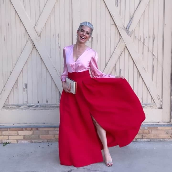 サッチン+バビのインスタグラム：「Our silver haired Cinderella @freshbeautystudio ❤️ XOXO.」