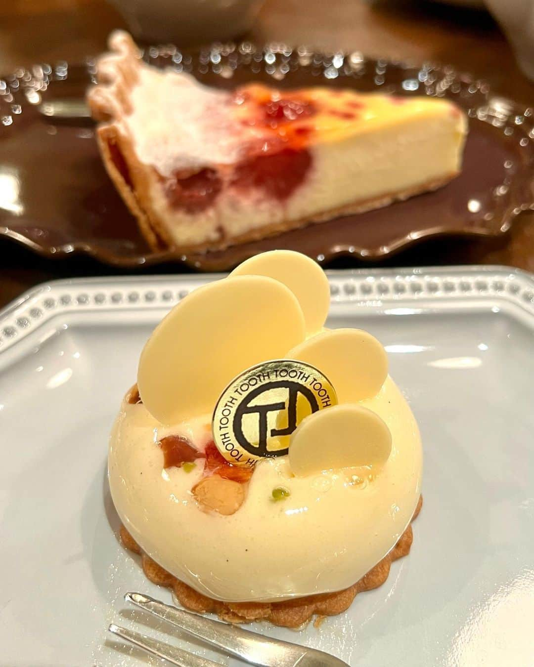 ののさんのインスタグラム写真 - (ののInstagram)「. PATISSERIE TOOTH TOOTH  初夏スイーツのはちみつと柑橘のモンテリマール さっぱりしていて美味しかった🍯  #toothtooth#patisserietoothtooth #ケーキ#神戸#神戸カフェ#神戸スイーツ#神戸グルメ#三ノ宮カフェ#三ノ宮スイーツ#カフェ#カフェ巡り#トゥーストゥース#神戸観光#神戸旅行#兵庫県#兵庫#kobe#japan#cake」4月28日 7時18分 - nonoko0309