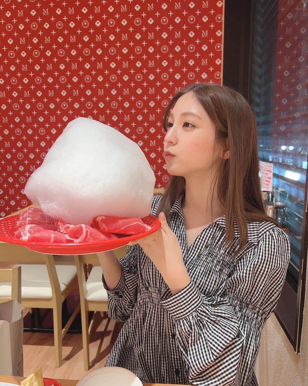 松岡菜摘のインスタグラム：「. . ラムシャブ🥺🥺🥺幸 . 髪色もかわいすぎる〜。 .」