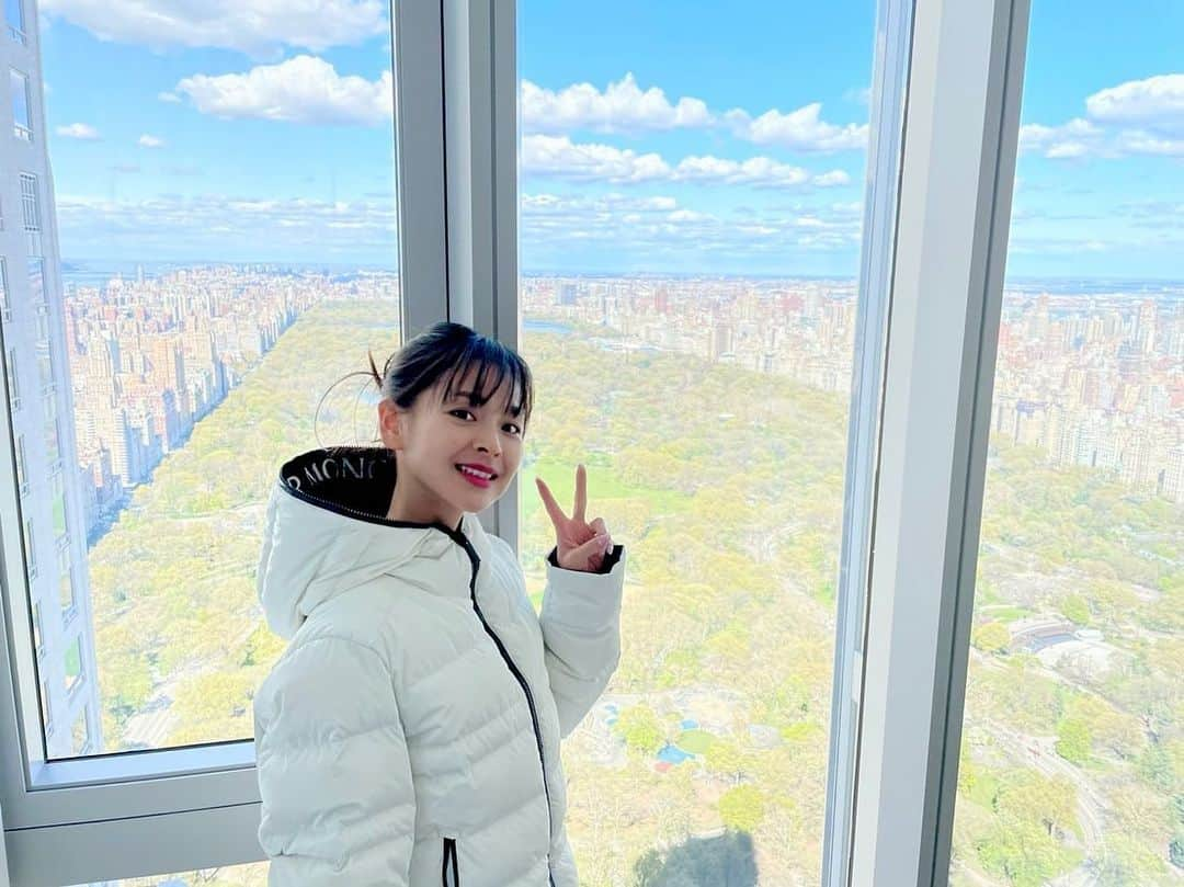 碧井椿さんのインスタグラム写真 - (碧井椿Instagram)「今ニューヨークにいます🗽 本当に寒くて直ぐにダウン購入。 (ハワイ→ニューヨークの国内線✈️が思ったより楽だった)」4月28日 17時14分 - vivichan1325