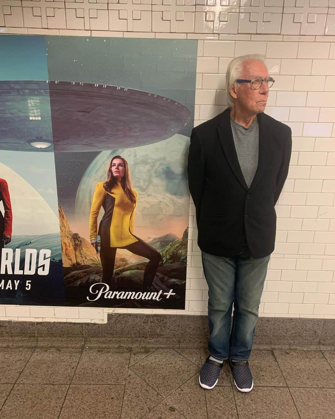 レベッカ・ローミンのインスタグラム：「If anyone is near the 18th Street Uptown One Train Station, my father-in-law  is still next to the Strange New Worlds poster」