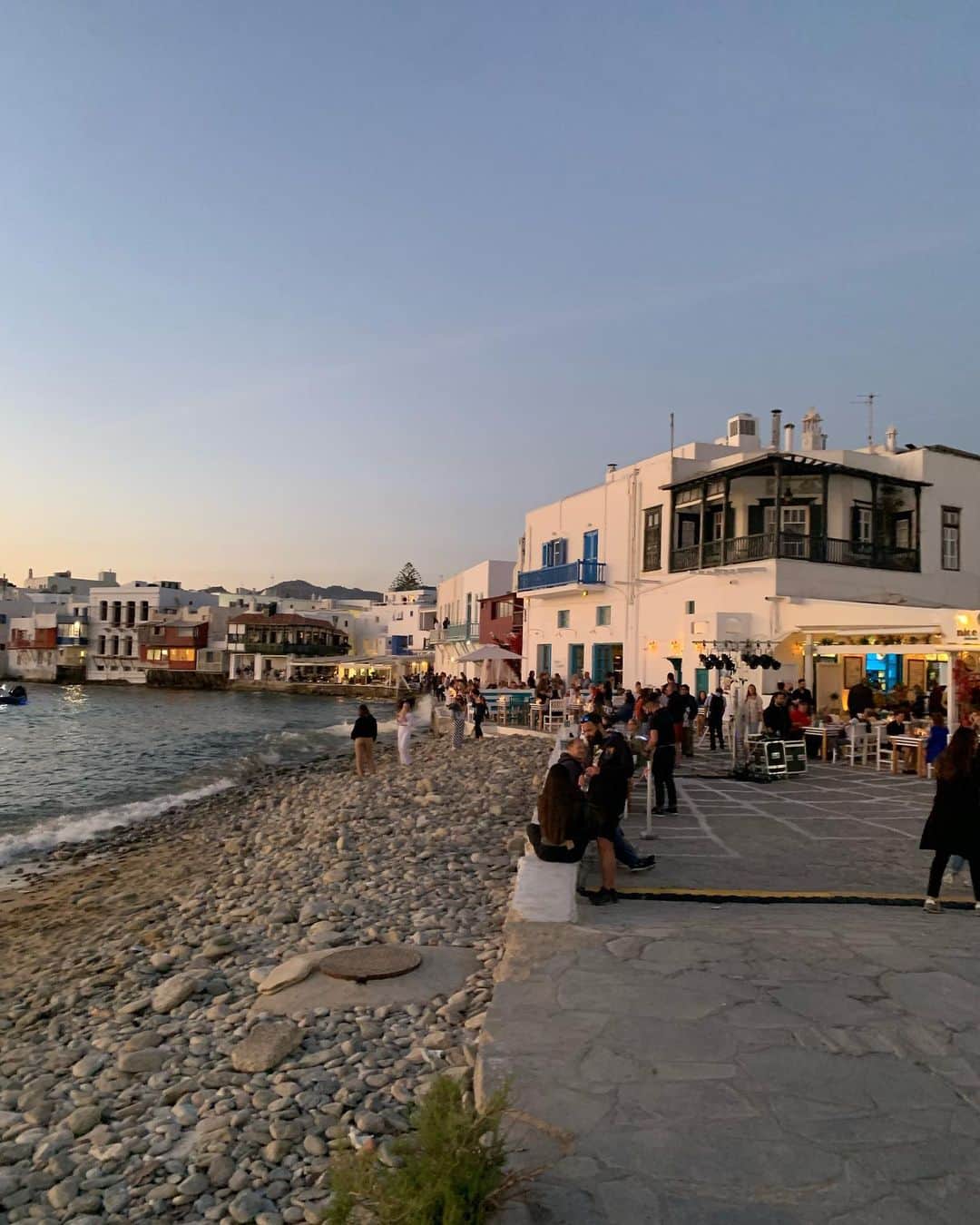 マチルダ・タントットのインスタグラム：「See you again this summer Mykonos :D」