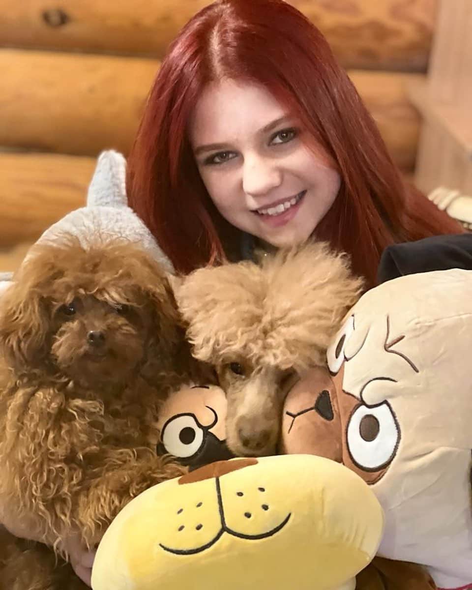 アレクサンドラ・トゥルソワさんのインスタグラム写真 - (アレクサンドラ・トゥルソワInstagram)「Спасибо большое!😍 @teamtrusova_official , @trusova_queen」4月29日 1時45分 - avtrusova
