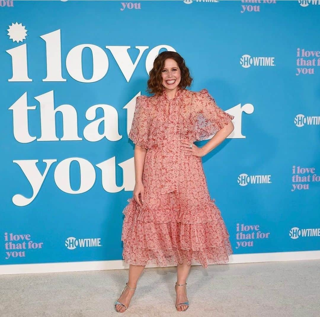 エイディー・ブライアントさんのインスタグラム写真 - (エイディー・ブライアントInstagram)「getty image on grid in honor of @vanessabayer my friend of almost 15 years and the STAR of @ilovethatforyou_sho !!! she is so funny but also hot and kind! scary combo!!!!」4月29日 13時24分 - aidybryant