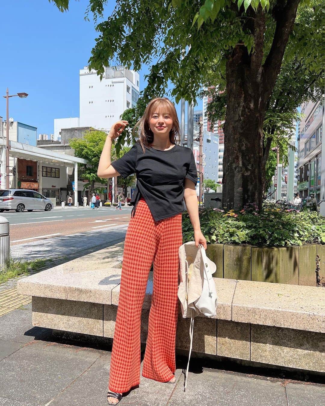 のインスタグラム：「これから天気予報で 雨が続きますけど 晴れた日にはお散歩するのがとても気持ちいいです。  近所に沢山美味しそうなお店があって まだまだ楽しみがいっぱい😋  by @yutaro_hakamata26  (写真を見せて文章作ってもらいました。)笑  雨始まりのGWですが皆さんは何をするのかな😌 私は相変わらず予定なしのおうち時間です🤓  mistletoeではGW eventをしているので是非覗いてください🫶🏻」