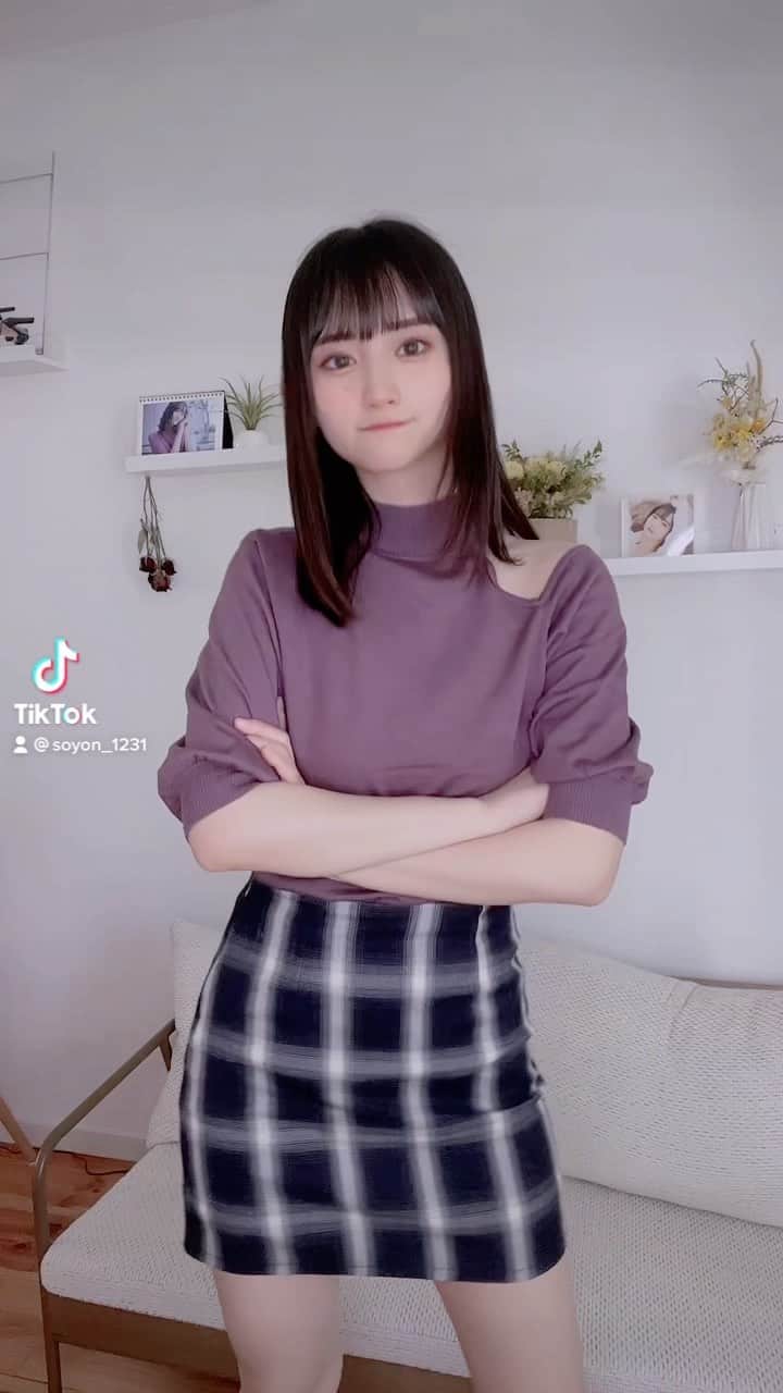 そよんのインスタグラム：「今日からGW？  #Tiktok #踊ってみた #腰振りダンス」