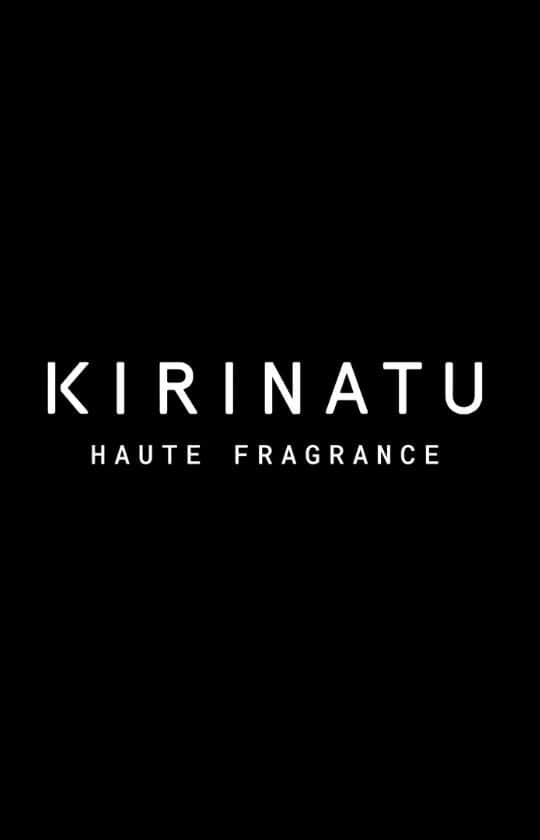Araya Alberta Hargateのインスタグラム：「When the Haute fragrance and Haute couture are shining. @kirinatu #kirinatu #Hautefragrance」