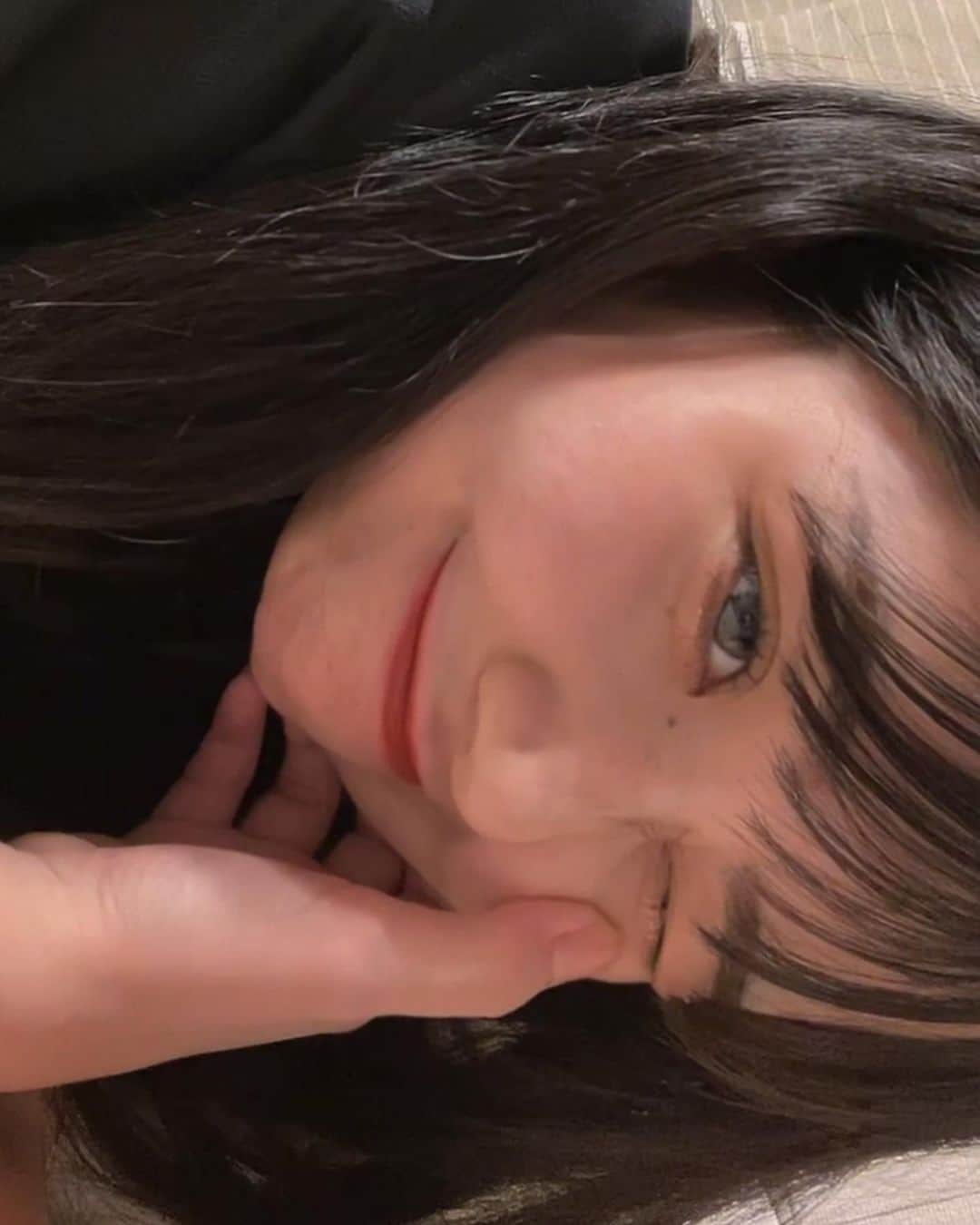 ココロニアのインスタグラム：「1日中マスクつけててもあんまりよれないメイクの動画出すね今度😇   #プルエクステ #メイク  #オレンジメイク」