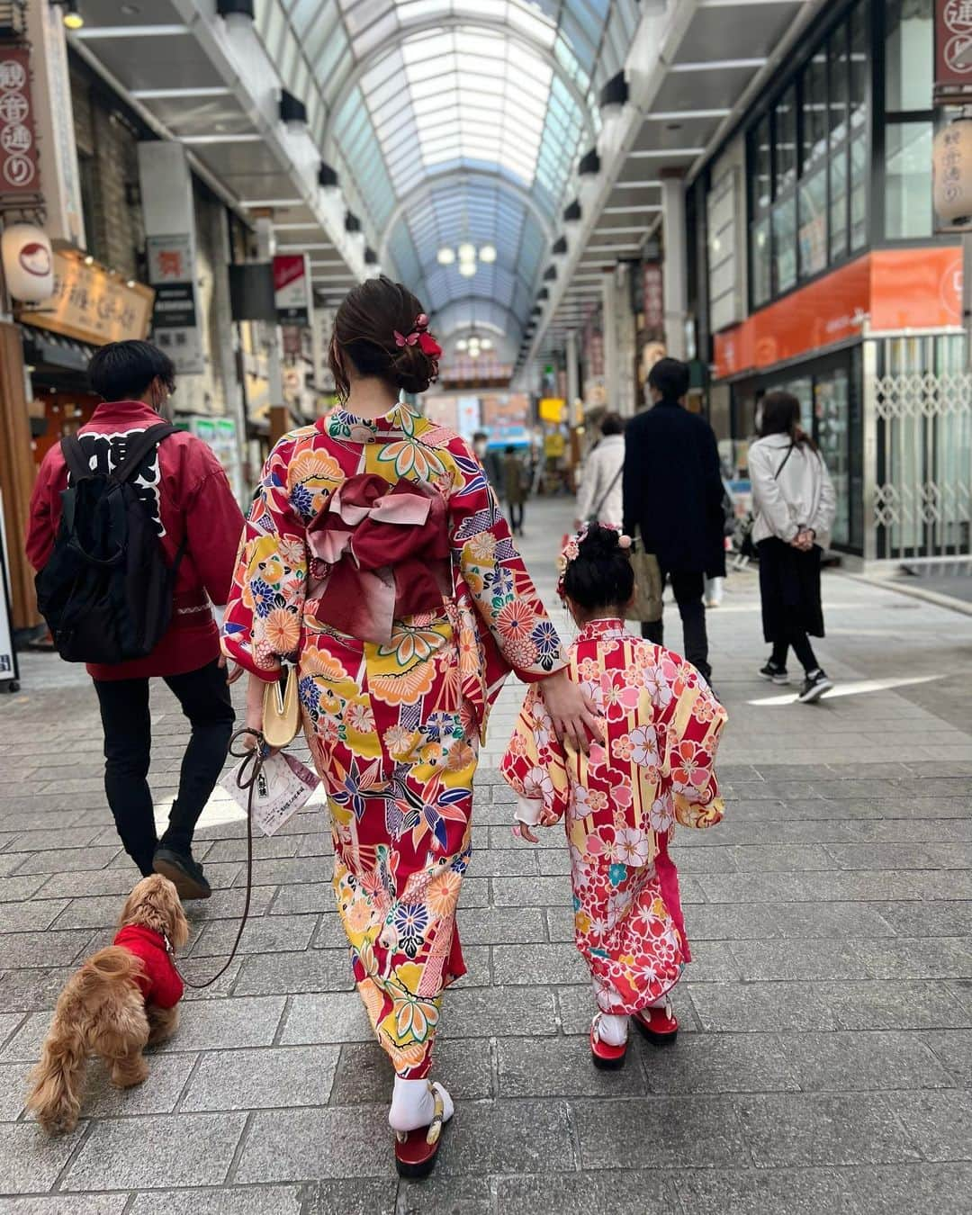 CHIHAさんのインスタグラム写真 - (CHIHAInstagram)「着物でお花見🌸  #kimono #kimonostyle #cherryblossom  #japan #asakusa  📸 @gumpsuzuki  🏋️‍♂️ @tokyorickshaw  👘 @kimonomiyabi with @oc.ym」4月29日 18時36分 - chiha6170