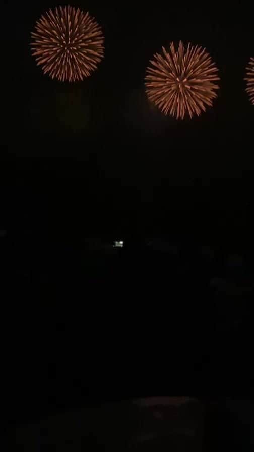 のインスタグラム：「三陸花火大会🎇 雨の中でも綺麗」