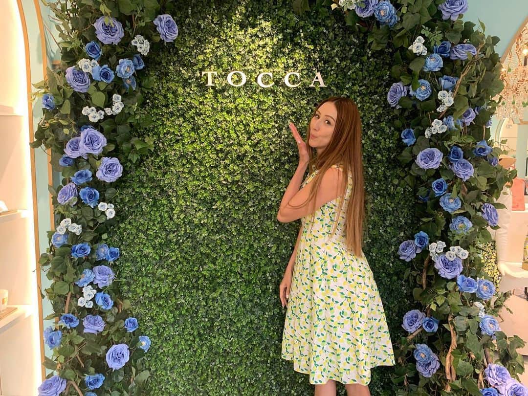 道端カレンのインスタグラム：「TOCCA 可愛いワンピース👗たくさん試着させていただきました〜！ #TOCCA #TOCCACAFF」