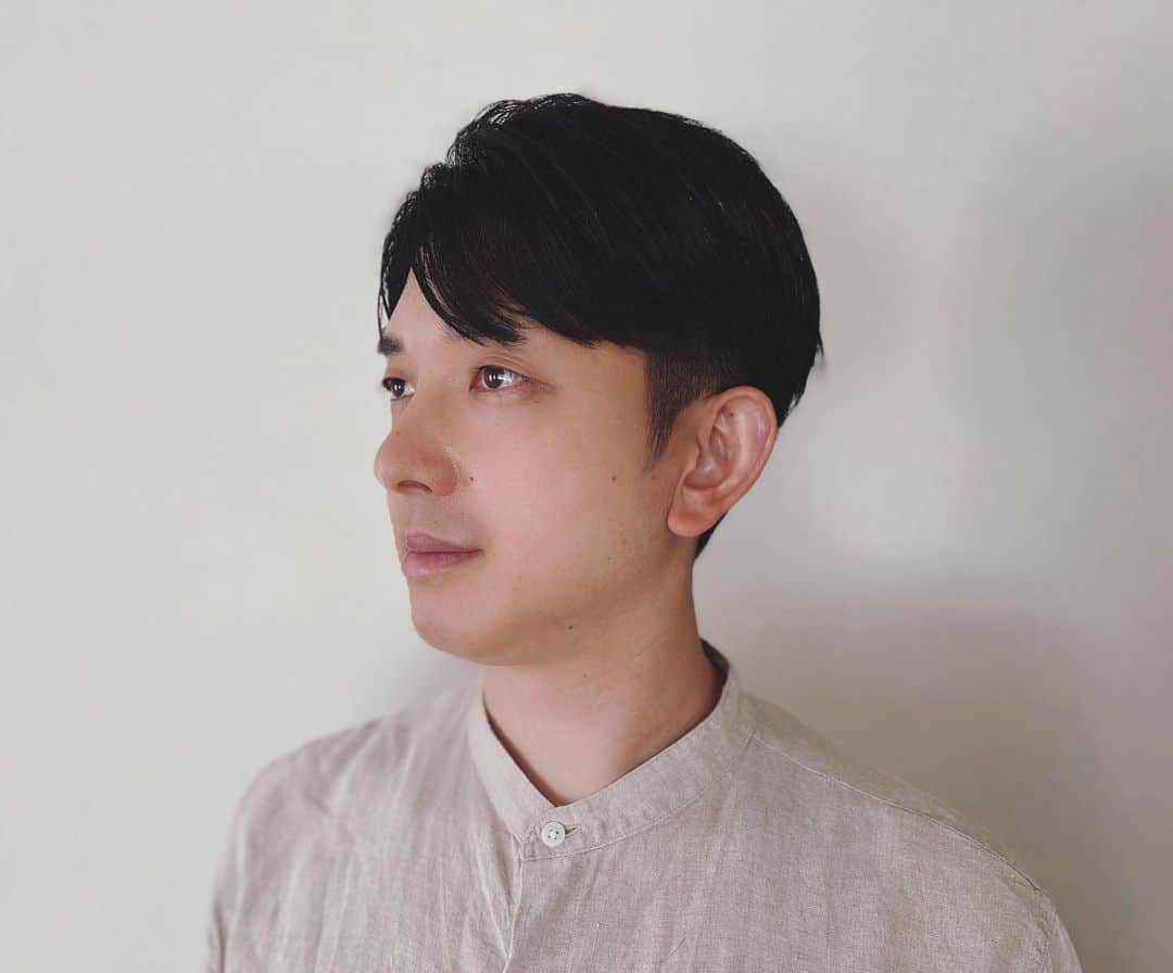 セゴリータ三世のインスタグラム：「Viva La Rock行きたいなぁと思いながら髪を切ってきました。みんなはGW楽しんでる？セゴは編集してるよ。  #美容院 #全部お任せ」