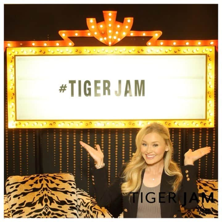 ブレア・オニールのインスタグラム：「Excited to be back at #TigerJam this week presented by @draftkings  @tgrliveevents @tgrfound   ⛳️🏌🏼‍♀️#ShadowCreek #lasvegas #tigerwoods #tgrfoundation」