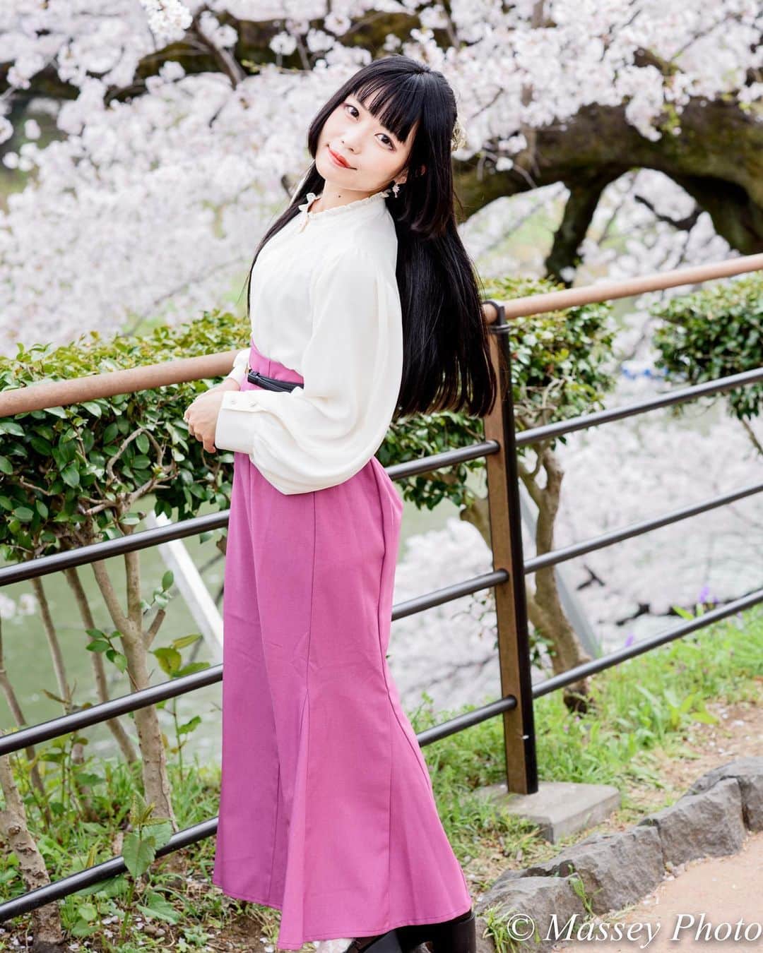 のインスタグラム：「. . . . モデルは、SAKIちゃんです。 Her name is SAKI. . . #ポートレート #ポートレート女子 #ポートレートモデル #ポートレート撮影 #ポートレート部 #ポートレイト #ポトレ #ポートレートモデル撮影 #被写体 #被写体モデル #被写体女子 #写真部 #東京カメラ部 #写真好きな人と繋がりたい #撮影会モデル #美女図鑑 #黒髪美女 #cute #portrait #excellent_portraits #girlsphoto #lovers_nippon_portrait #portrait_perfection #portraitphotography #japanesegirl #japanesemodel #tokyogirl #good_portraits_world #모델촬영 #인물사진」