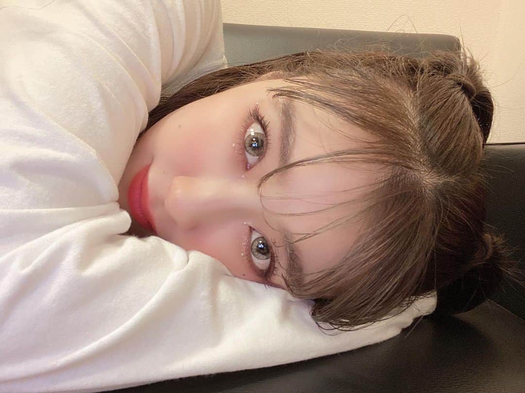 夏焼雅のインスタグラム：「𝙃𝙖𝙫𝙚 𝙖 𝙣𝙞𝙘𝙚 𝙂𝙤𝙡𝙙𝙚𝙣 𝙒𝙚𝙚𝙠!🌞🤍」