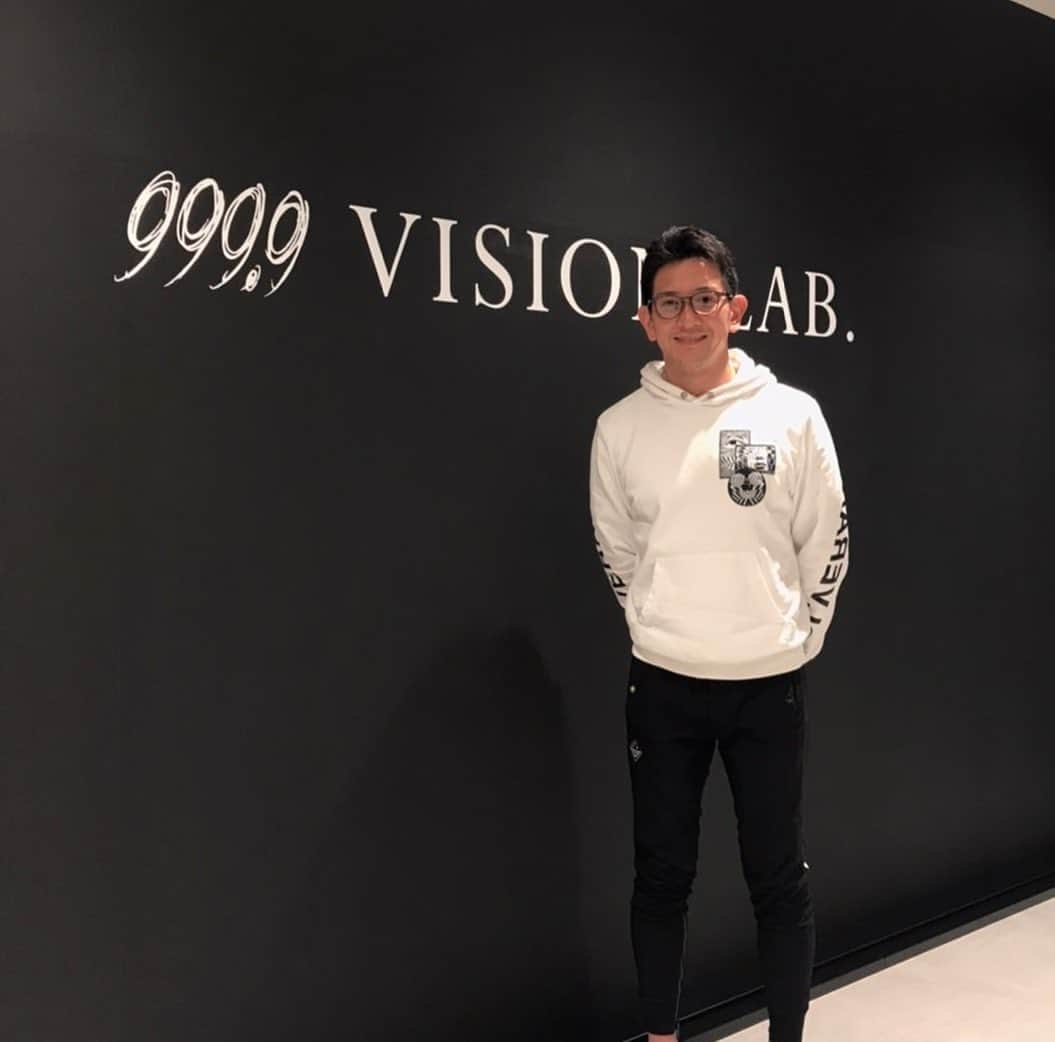 武藤英紀さんのインスタグラム写真 - (武藤英紀Instagram)「999.9VISION LAB.さんにて目のトレーニングをして頂きました。  目と脳の関係性は非常に奥が深い。 明確な課題が見つかりましたので、明日から取り組んでいきたいと思います！ @otomo_seikotsu 明日から宜しく頼みます^_^  #9999 #visiontraining」4月6日 20時20分 - hide_muto106