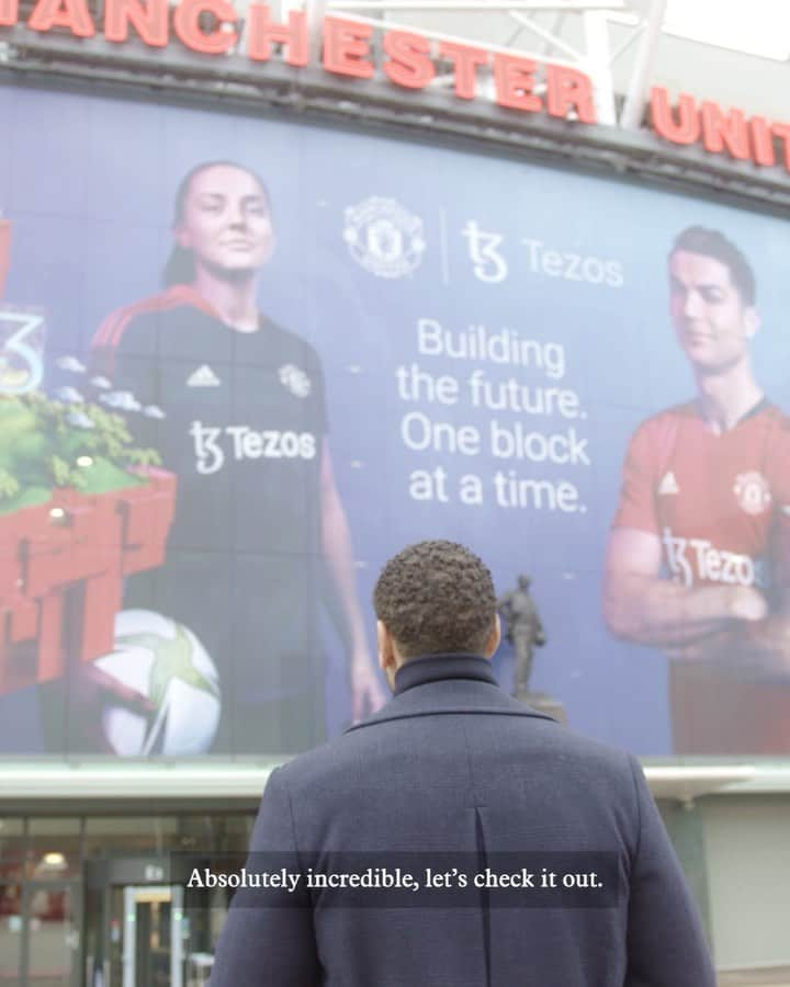 リオ・ファーディナンドのインスタグラム：「Manchester United vs Chelsea  🚨 Enter for a chance to win the first ever overnight stay for two in a suite transformed by @MarriottHotels overlooking the pitch at Old Trafford!  The experience is for one night only & you will wake up inside the stadium on matchday to watch us vs Chelsea in the Premier League with behind-the-scenes access and VIP hospitality included courtesy of @MarriottBonvoy   #MUFC」