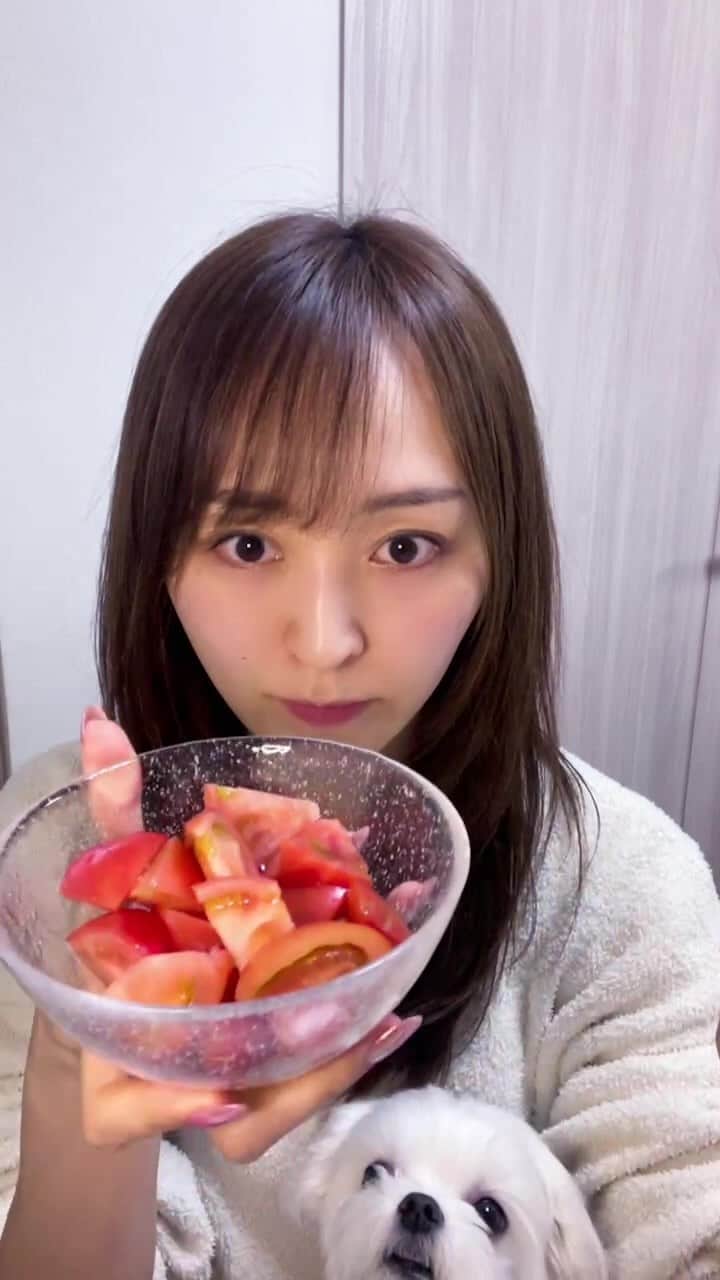 西村紗也香のインスタグラム：「2022/04/06 夜ごはん食べながらのインスタライブ① ※途中で音が聞こえなくなったので②に続きます . #ダイエット #ダイエットメニュー  #ダイエット部 #痩せる #痩せる食事 #食べて痩せる #痩せる方法」