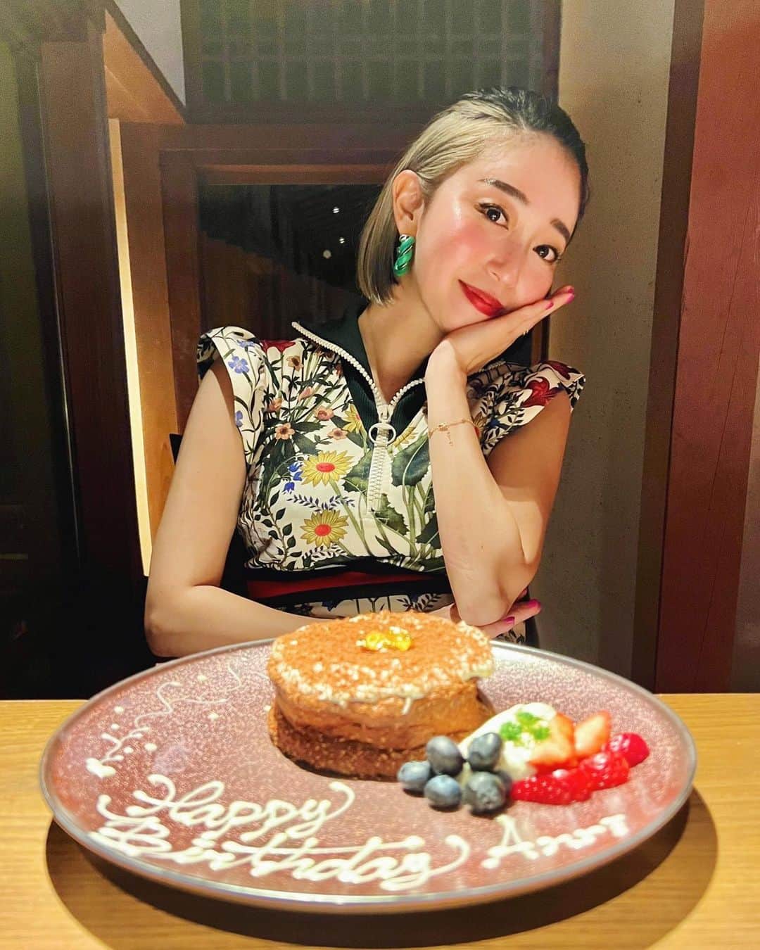 のインスタグラム：「🤍🤍🤍 ずっと行ってみたかった嵐山の翠嵐♨️♡ お部屋に温泉もあって素敵なお宿でした♨️ thank you💗🐻 #mybirthday #birthdaytrip  #お誕生日#嵐山#翠嵐」