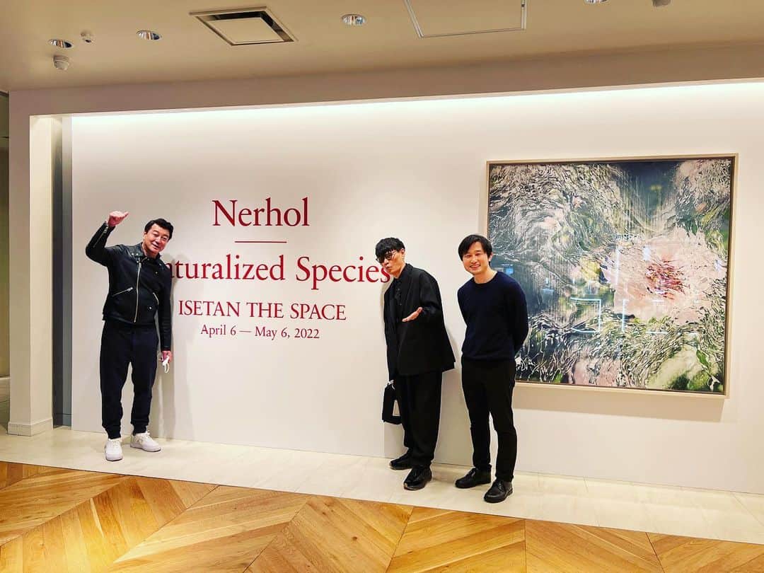 山口一郎のインスタグラム：「練る人と掘る人。#加藤さんと山口くん  伊勢丹新宿店 本館2階 イセタン ザ・スペース「Nerhol Naturalized Species」4月6日（水）～5月6日（金）#Nerhol  企画詳細は @isetan_the_space へ」